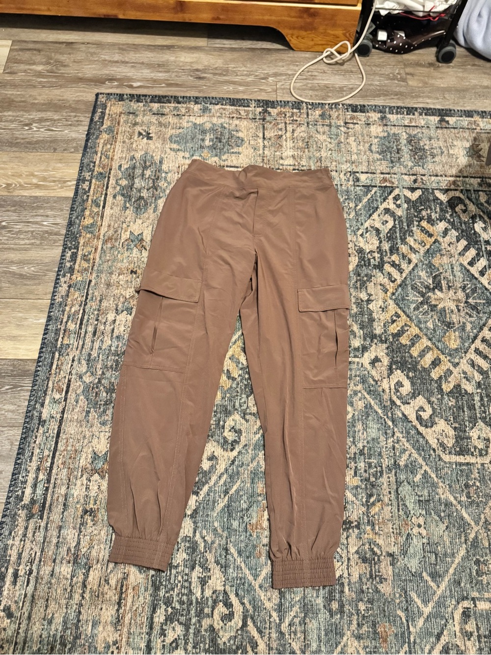 Women’s Athleta Cargo Jogger Pants
